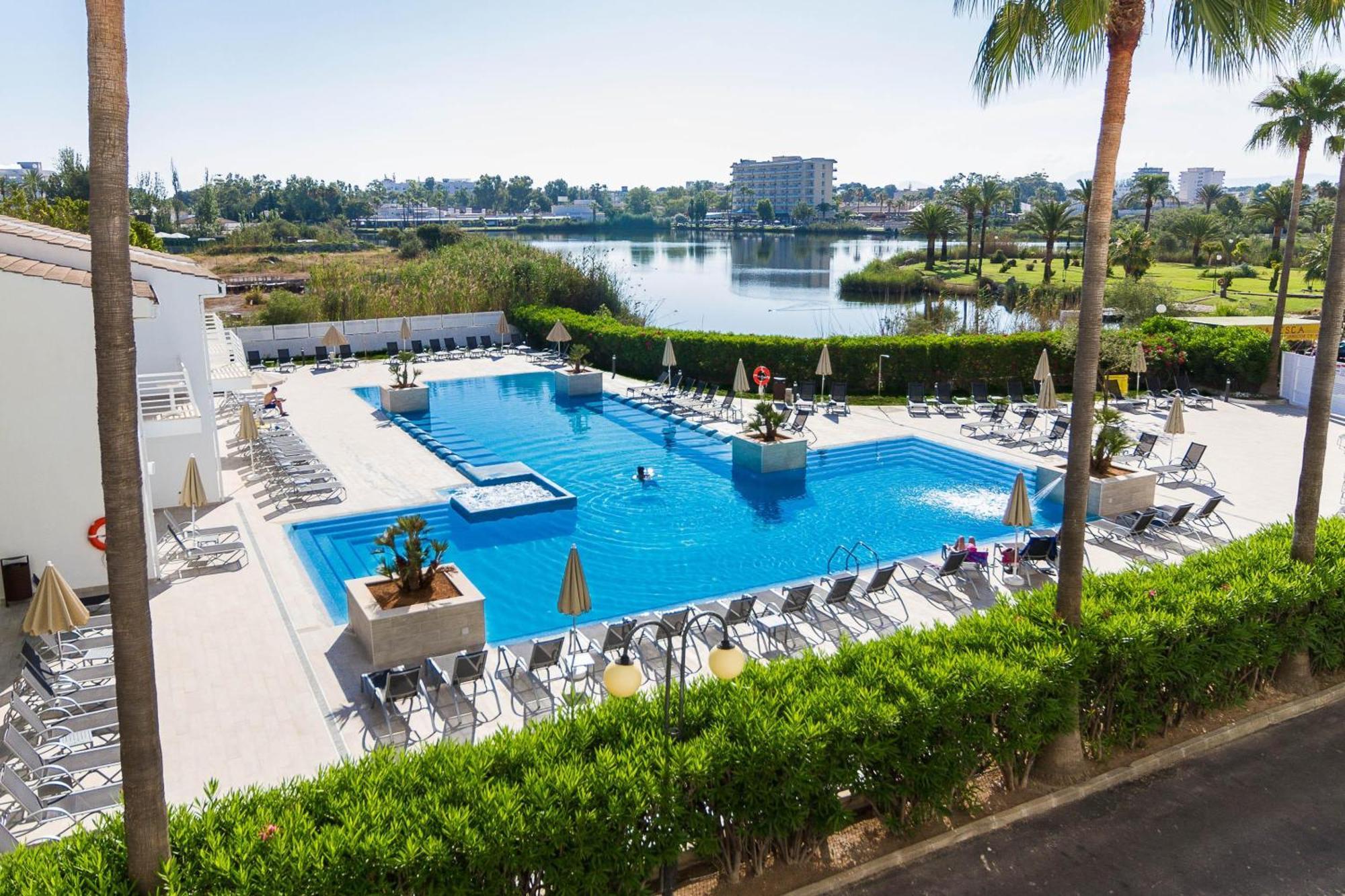 Aparthotel Eix Lagotel Playa de Muro (Mallorca)