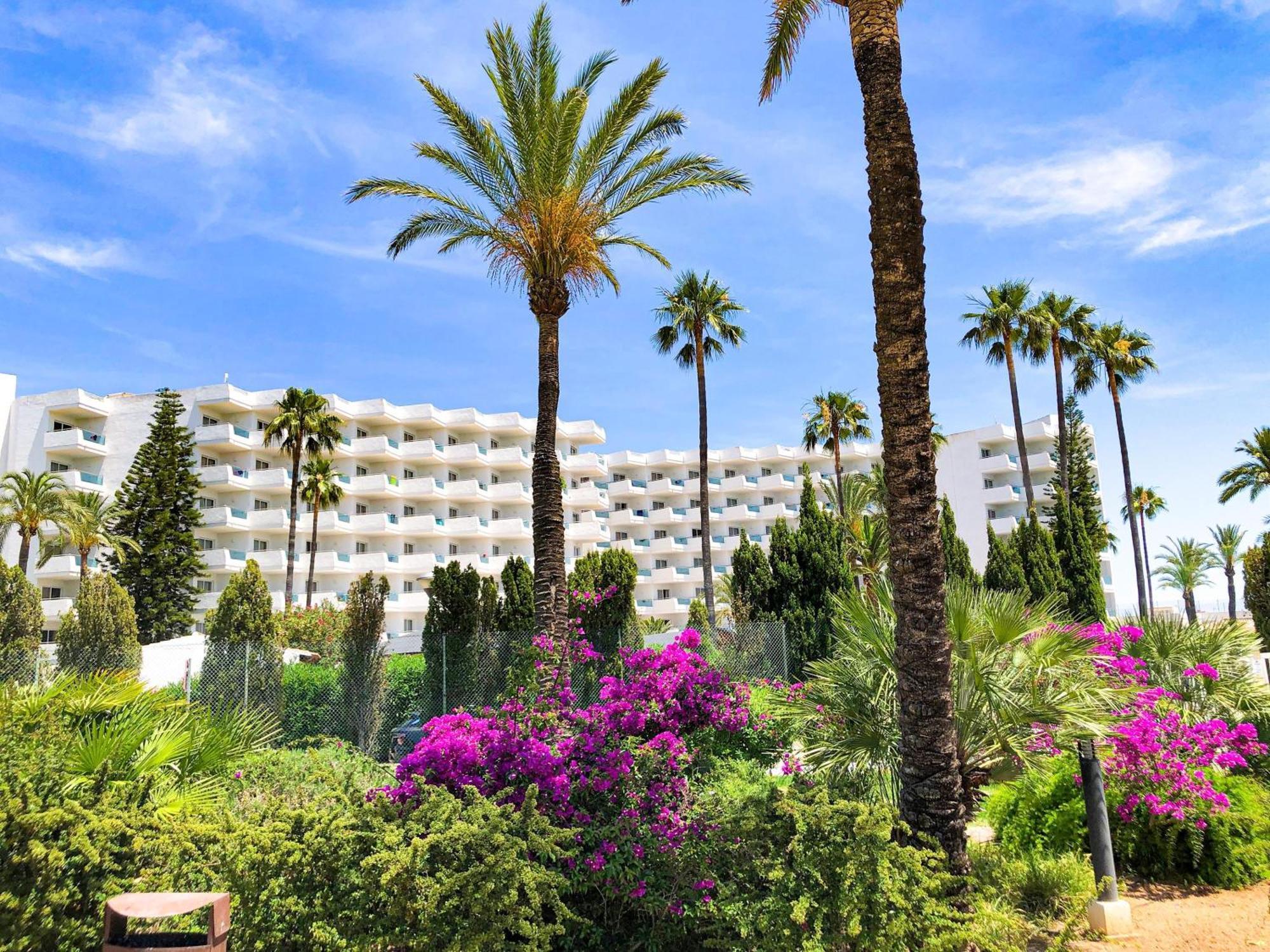 Eix Lagotel Aparthotel 4*
