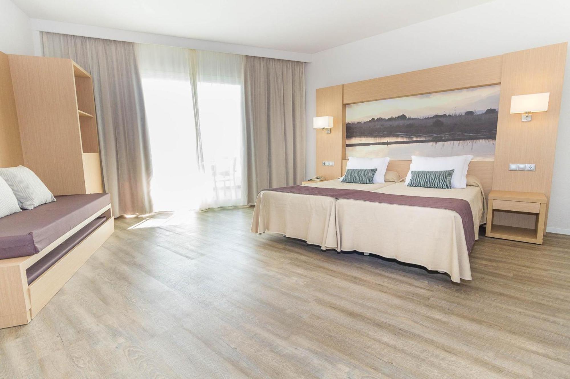 Aparthotel Eix Lagotel Playa de Muro (Mallorca)